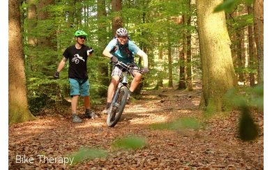 Mit dem Mountainbike durch die Wälder des Sauerlandes mit der Bikeschule Bike Therapy